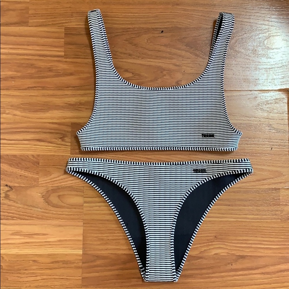 TRIANGL STRIPED BIKINI